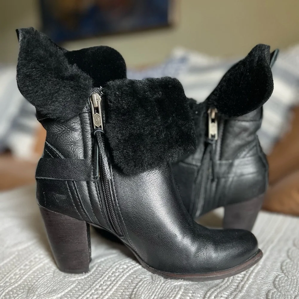 UGG Jayne Black Leather Fur Cuff Buckle Ankle Booties, 6.5 - Picture 3 of 7